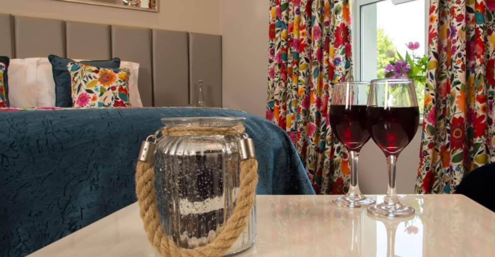 Cork'S Vienna Woods Hotel & Villas Eksteriør billede